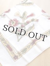 ムドゥルヌのスカーフ＊オヤなし・ホワイト