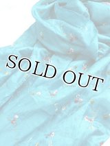 日本発送★上品な光沢☆サラサラ軽い春色ストール☆ピーコックブルー