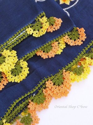 画像4: バルッケシル：大判トゥーオヤスカーフ｜濃紺×サーモン・イエロー