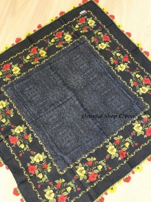 画像10: バルッケシル：大判トゥーオヤスカーフ｜ブラック×レッドイエロー