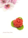 画像2: バラの小さいブローチ｜人工シルク糸｜コーラルレッド