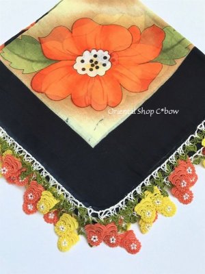 画像4: バルッケシル：大判トゥーオヤスカーフ｜ブラック・コーラルイエロー薔薇