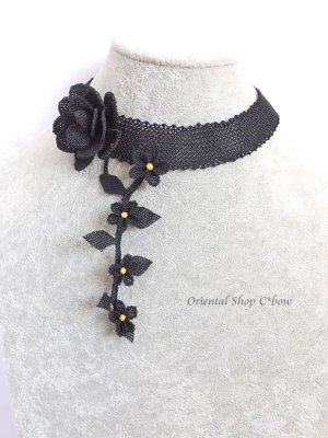 画像1: シルクイーネオヤネックレス｜黒のバラ・小花付きのチョーカー