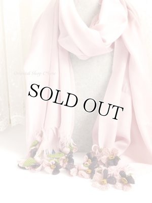 画像2: ふわふわお花の桜色ストール