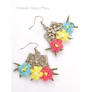 画像: オデミシュ｜トゥーオヤの３つ花ピアス：アクアブルー×イエロー×ピンク