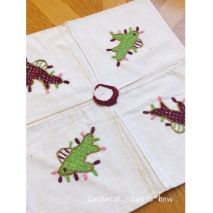 画像: チェブレ｜花嫁持参品・手刺繍ハンカチ｜１９｜珍しい動物モチーフ