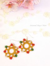 画像: ボンジュックオヤピアス｜リースの花｜クリスマスカラー｜マスタード